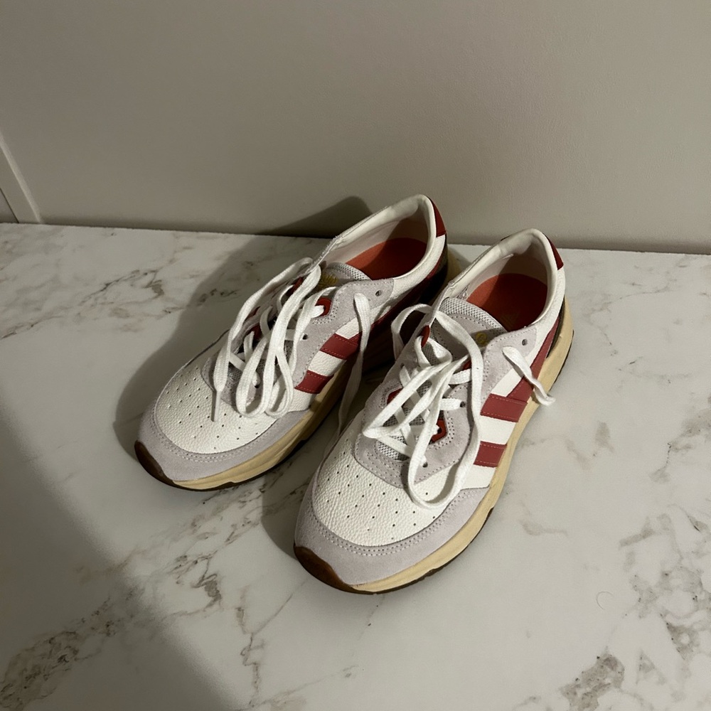 Gola White and Red Sneakers